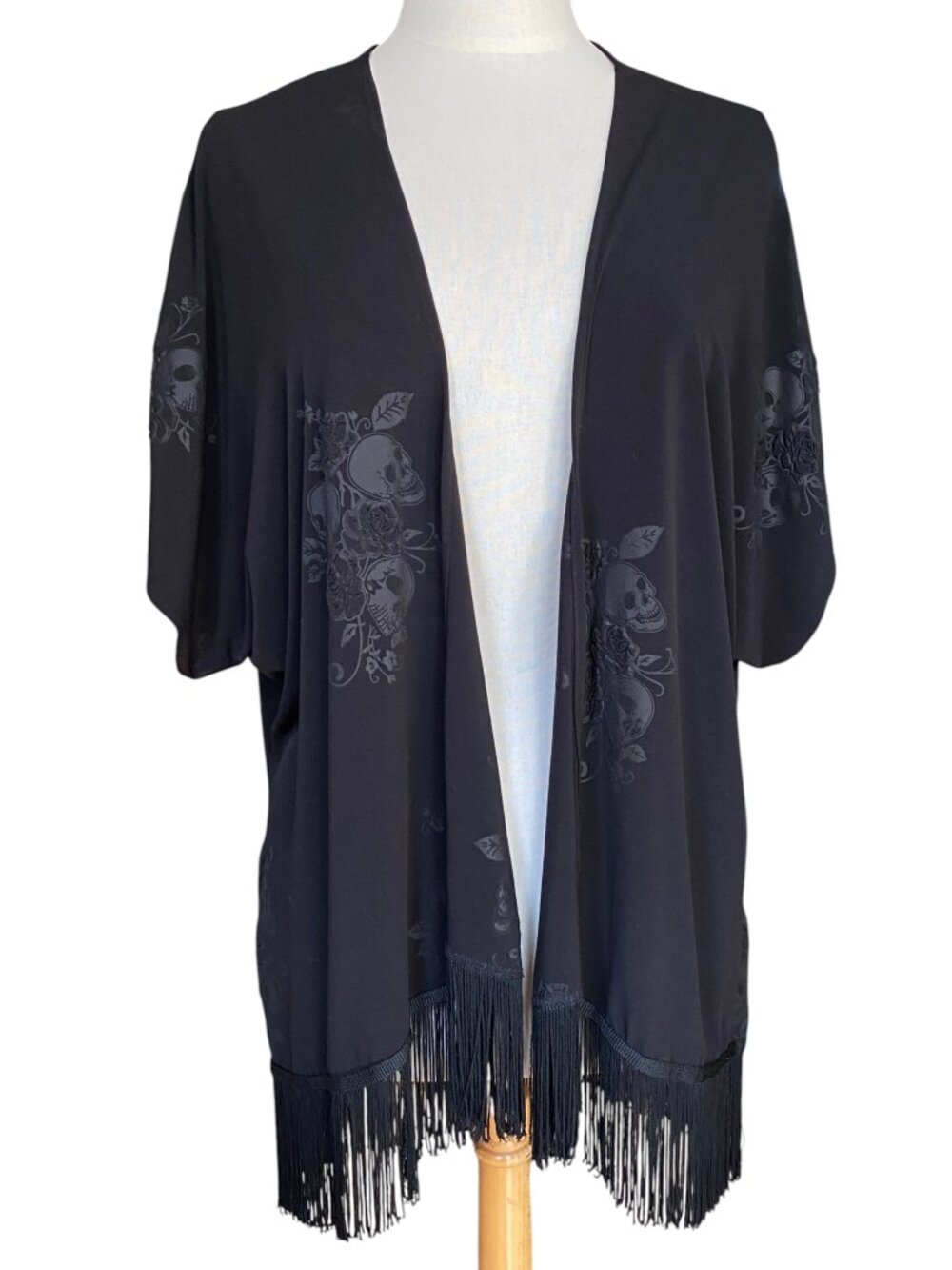 Hot Topic Black Skull Rose Burnout Print Fringe Kimono Cardigan Whimsigoth-XL